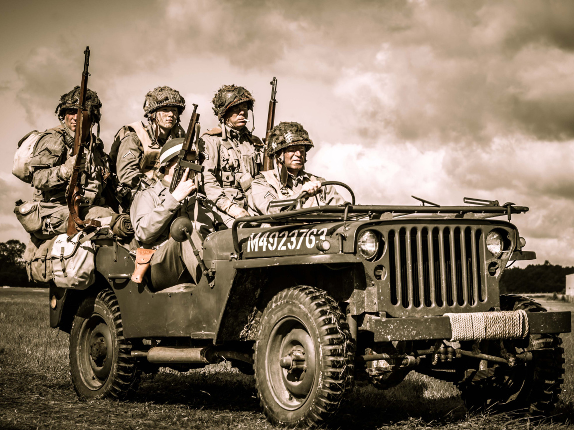 Fondo de pantalla Soldiers on Jeep 1152x864