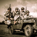 Soldiers on Jeep wallpaper 128x128
