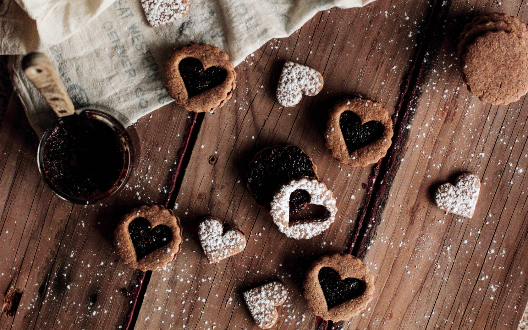 Fondo de pantalla Heart Cookies 1680x1050