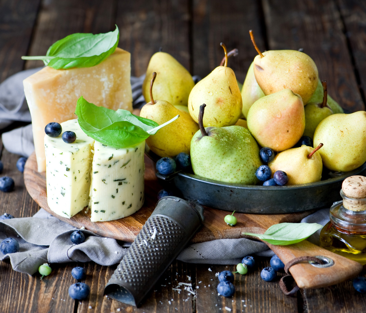 Pears and cheese DorBlu wallpaper 1200x1024