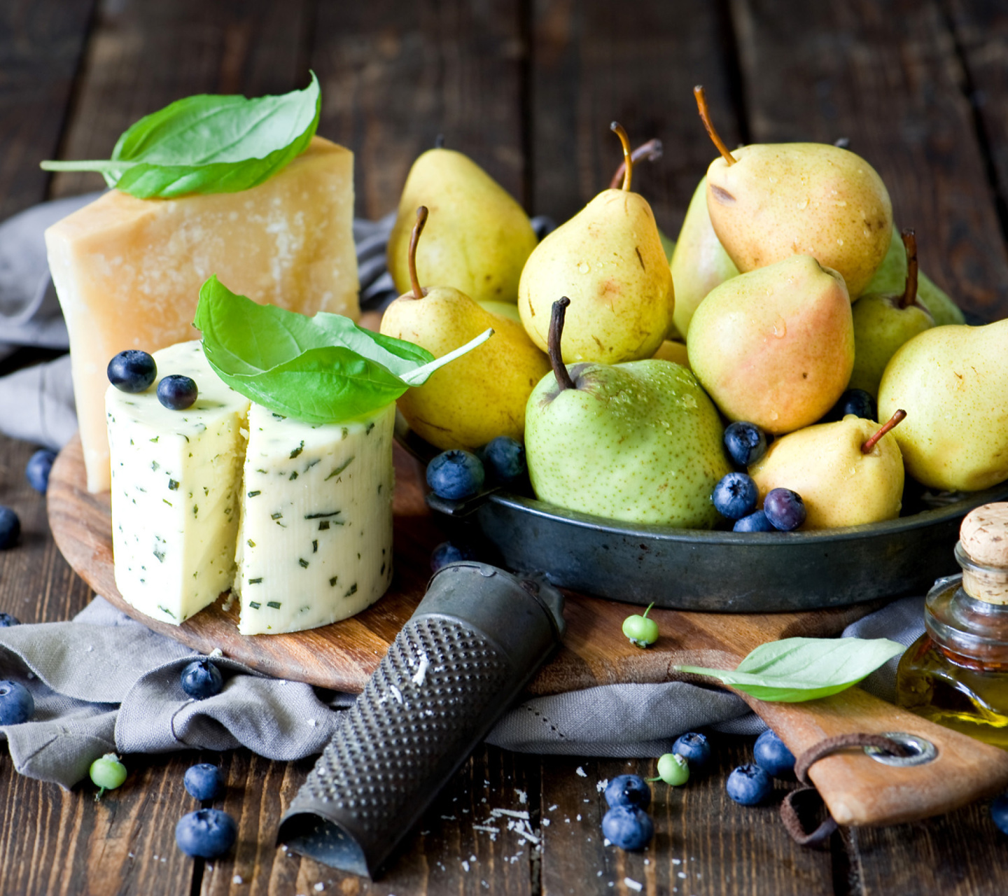 Pears and cheese DorBlu wallpaper 1440x1280