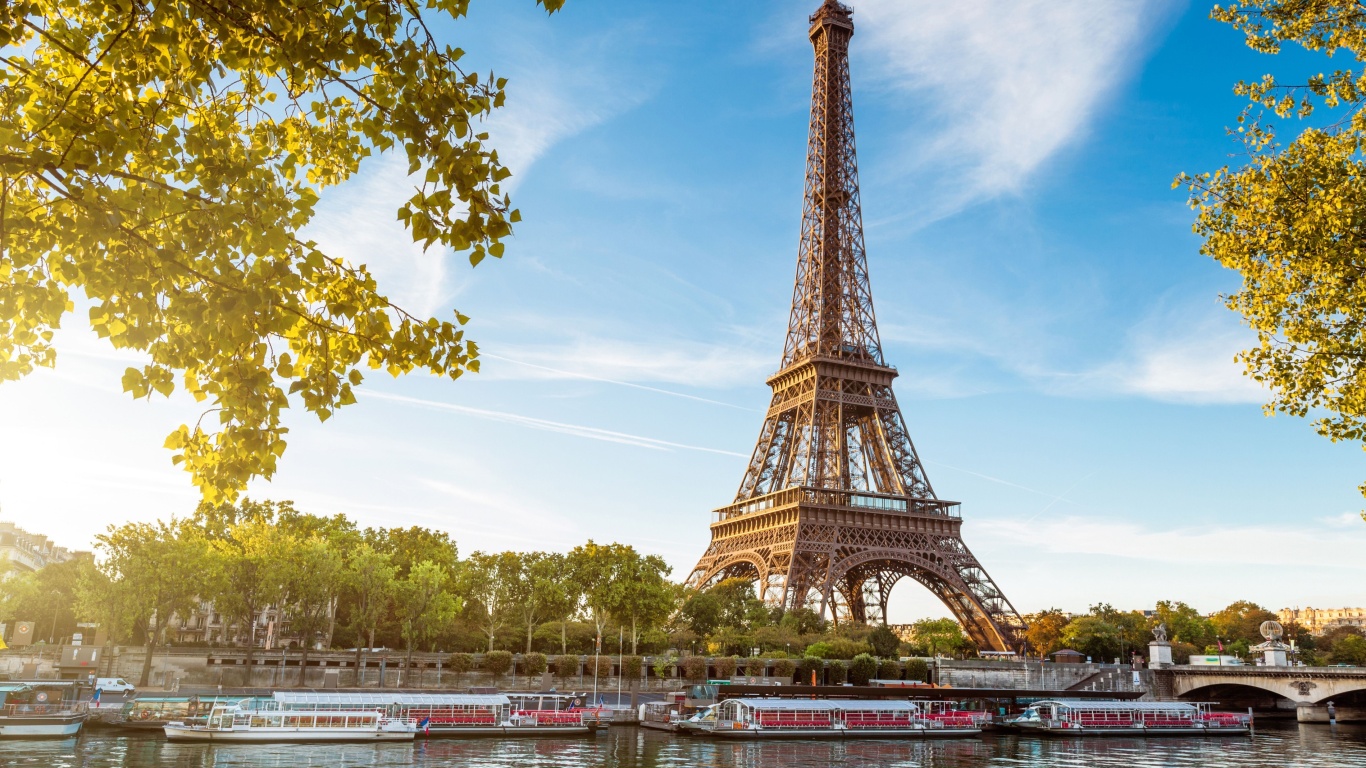 Das Paris Symbol Eiffel Tower Wallpaper 1366x768