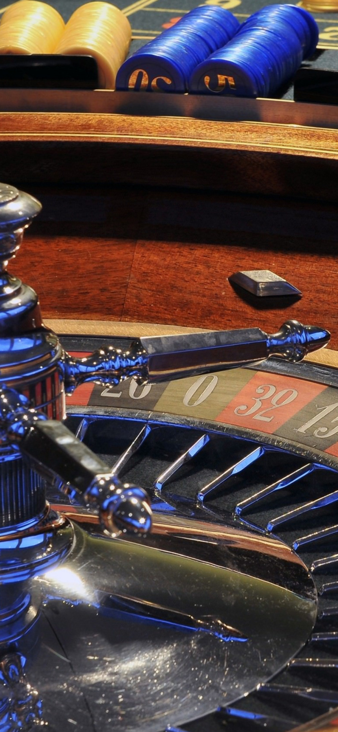 Fondo de pantalla Roulette in Casino not Online Game 1170x2532