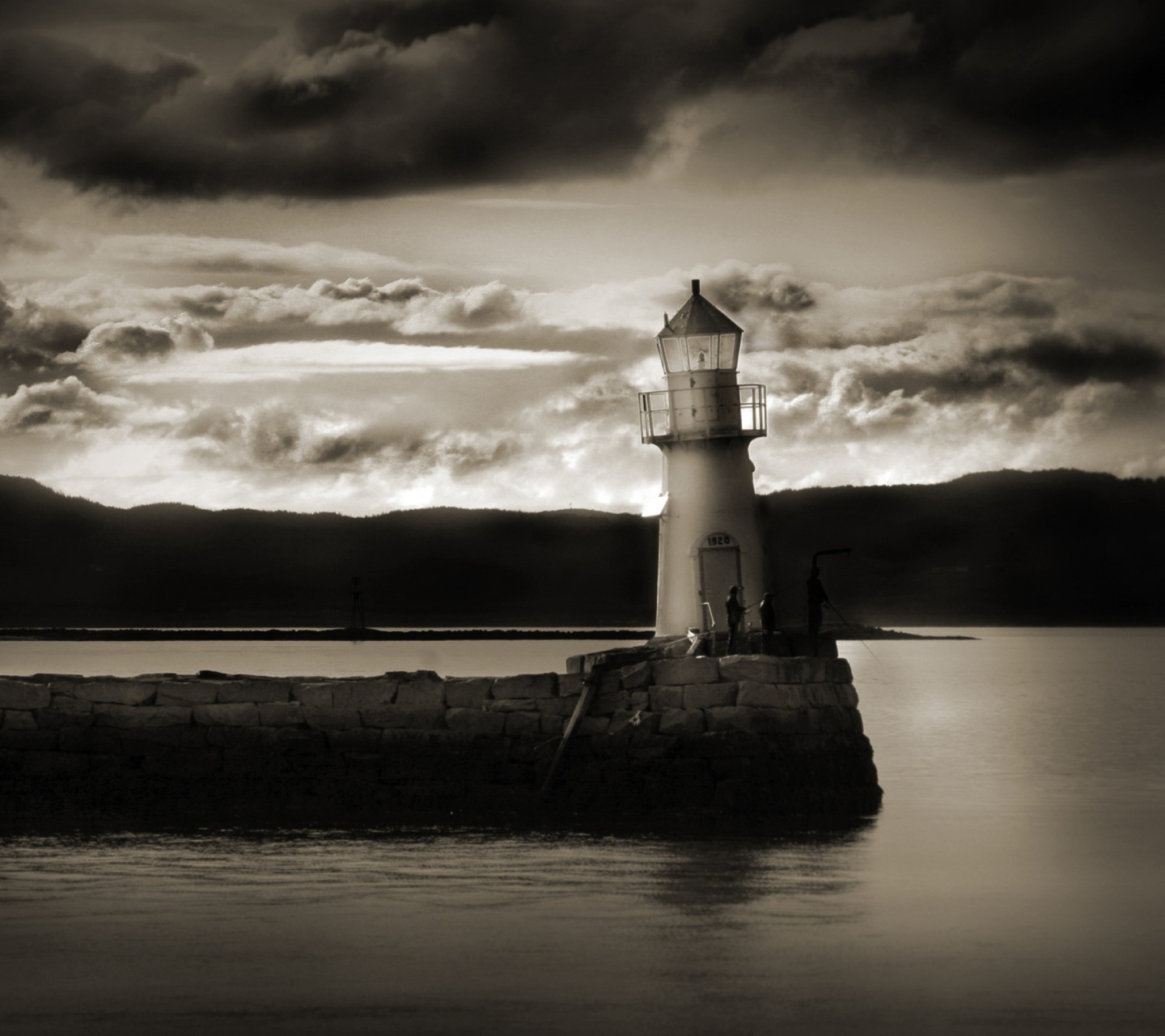 Fondo de pantalla Dark Lighthouse 1440x1280