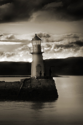 Dark Lighthouse wallpaper 320x480