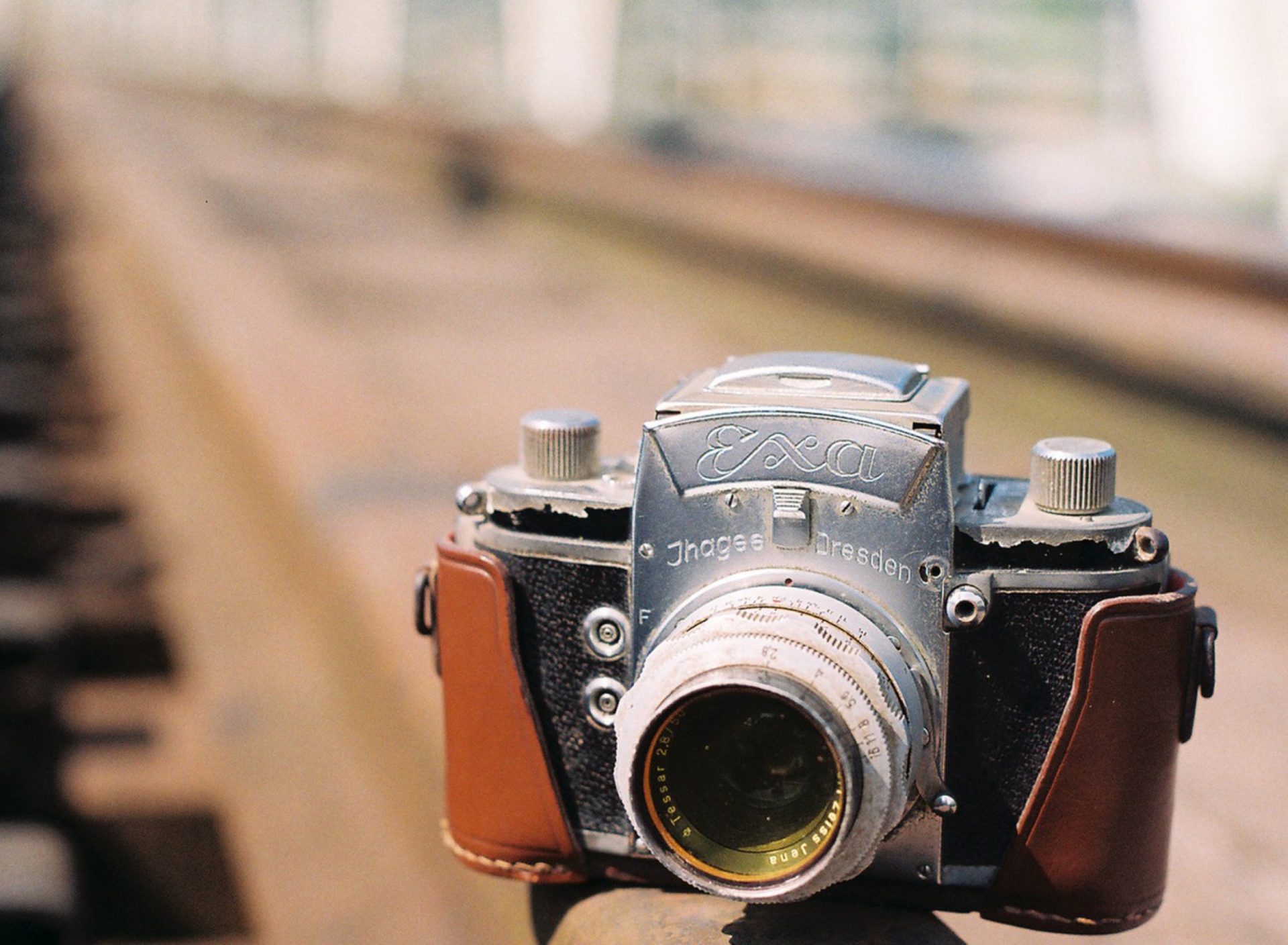 Vintage Photo Camera wallpaper 1920x1408