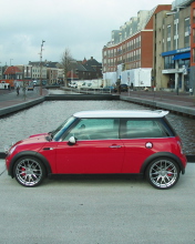 Red Mini Cooper Holland screenshot #1 176x220