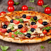 Fondo de pantalla Pizza with tomatoes and olives 208x208