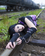 Girl On Railroad wallpaper 176x220