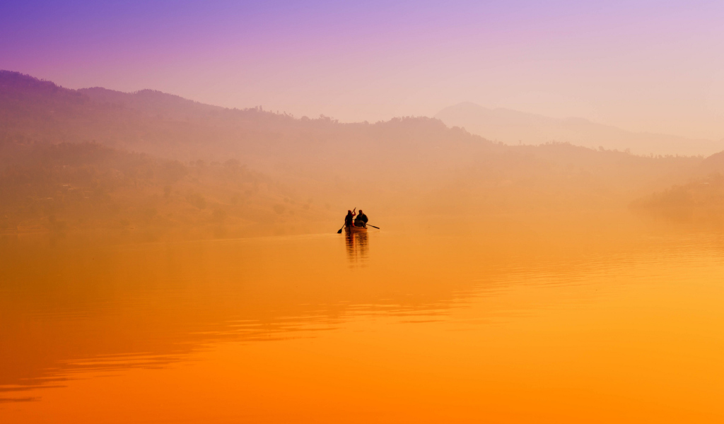 Foggy Lake And Lonely Boat wallpaper 1024x600