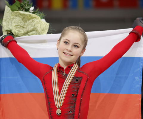 Sfondi Julia Lipnitskaya Ice Skater Champion 2014 480x400