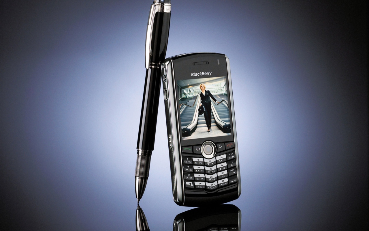 Fondo de pantalla Blackberry Pearl Vs Pen 1280x800