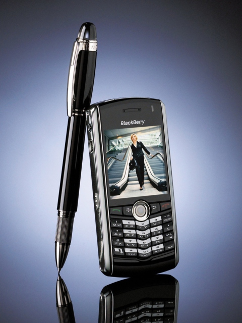 Обои Blackberry Pearl Vs Pen 480x640