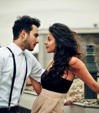 Beautiful Couple On Date - Obrázkek zdarma pro Nokia Asha 306