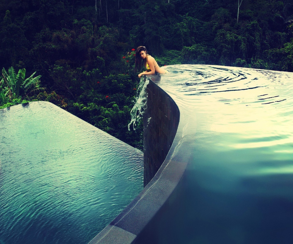 Обои Dreamy Pool In Tropical Paradise 960x800