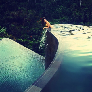 Dreamy Pool In Tropical Paradise - Obrázkek zdarma pro Samsung E1150