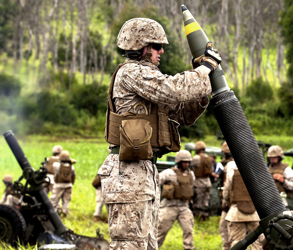 Soldier With Mortar screenshot #1 1200x1024