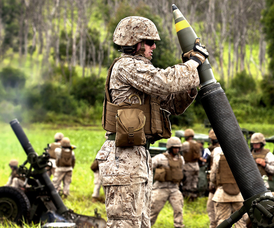 Sfondi Soldier With Mortar 960x800