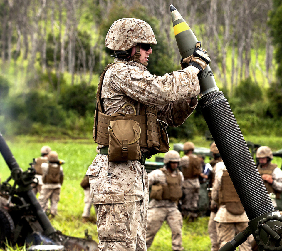 Soldier With Mortar wallpaper 960x854