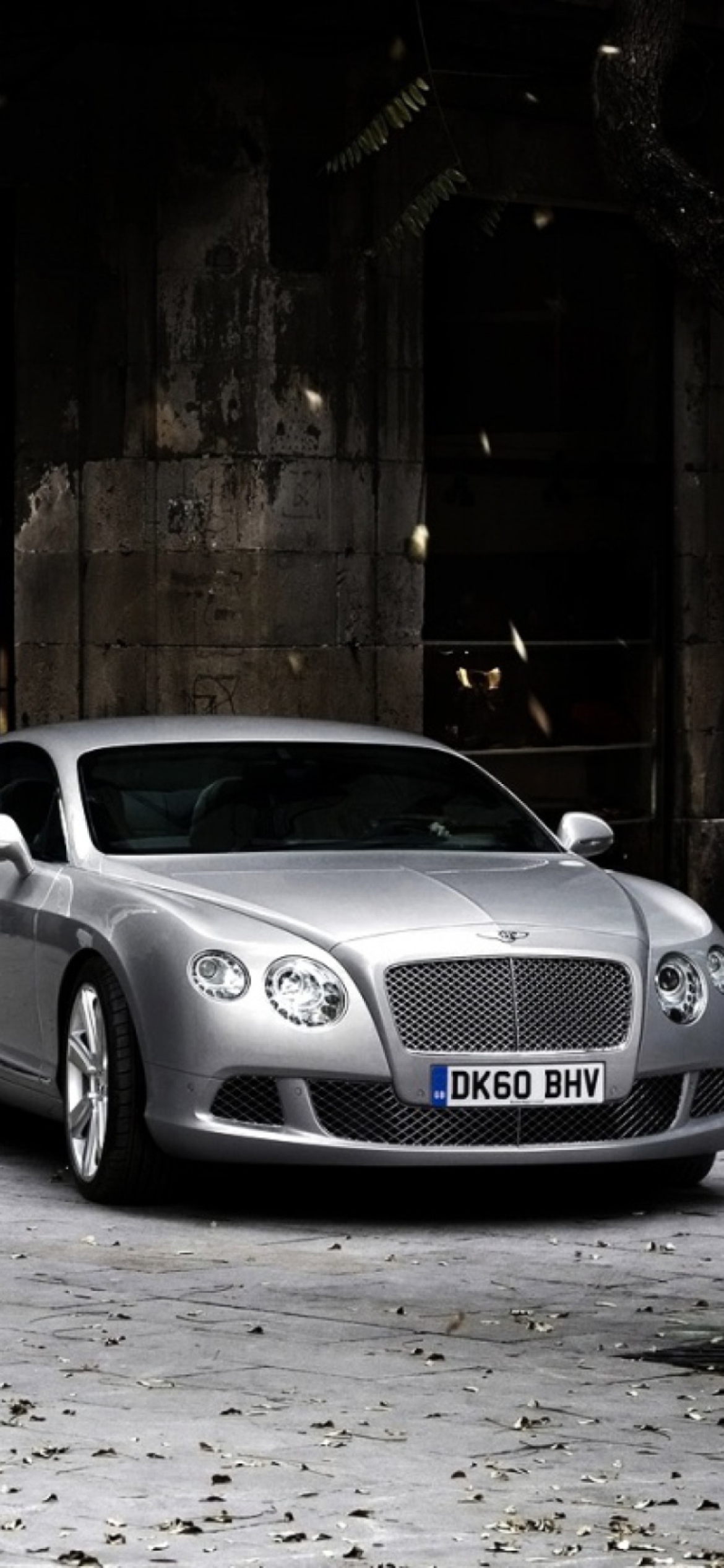 Screenshot №1 pro téma 2011 Bentley Continental Gt 1170x2532