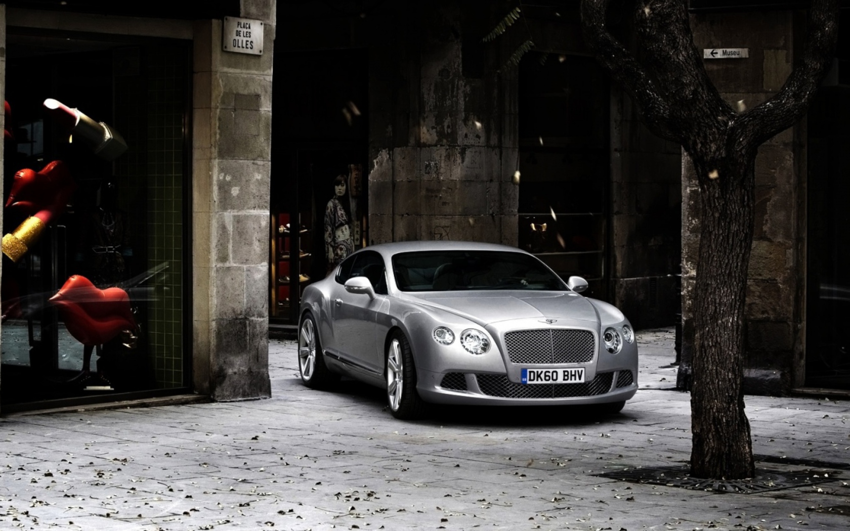 Fondo de pantalla 2011 Bentley Continental Gt 1680x1050