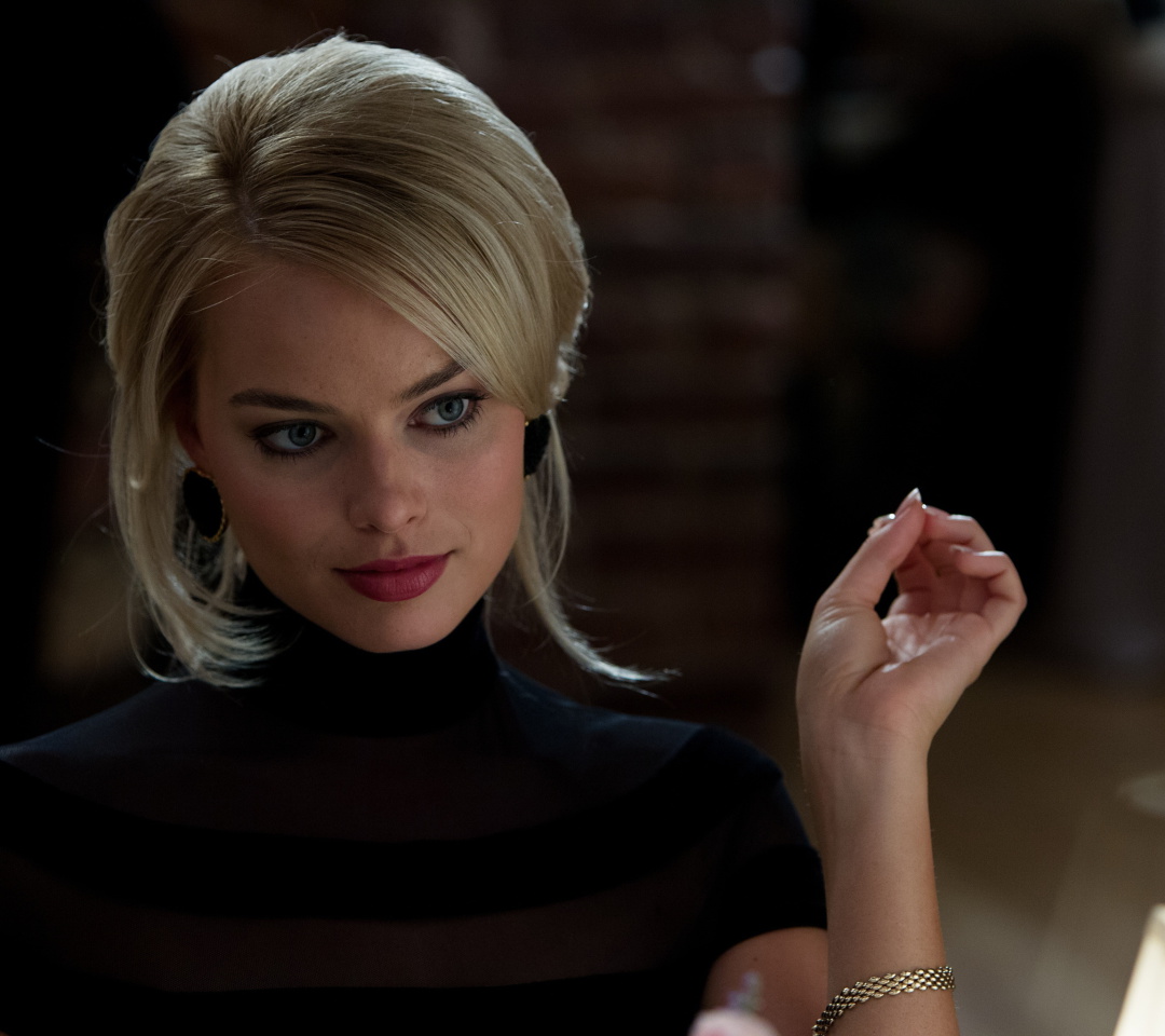 Обои Margot Robbie - The Wolf Of Wall Street 1080x960