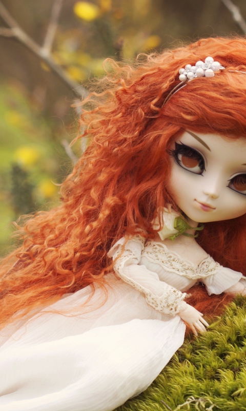 Обои Curly Redhead Doll 480x800