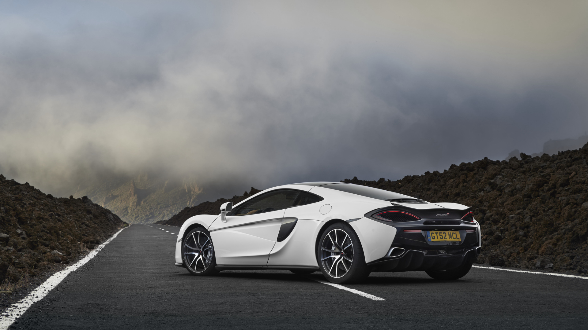 Fondo de pantalla McLaren 570GT 2018 1920x1080