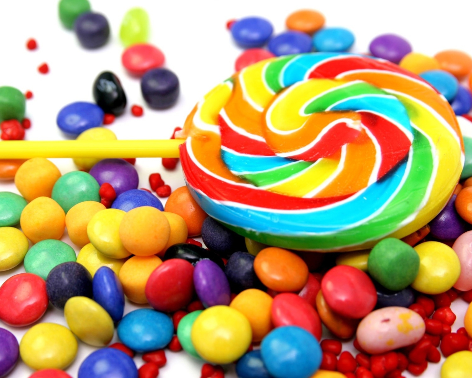 Colorful Candies wallpaper 1600x1280