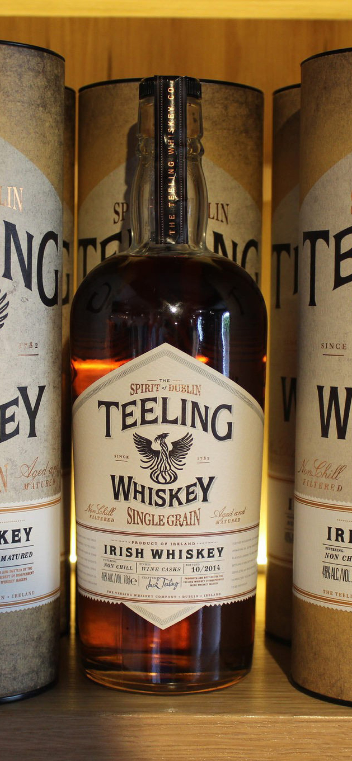 Teelings Whiskey wallpaper 1170x2532