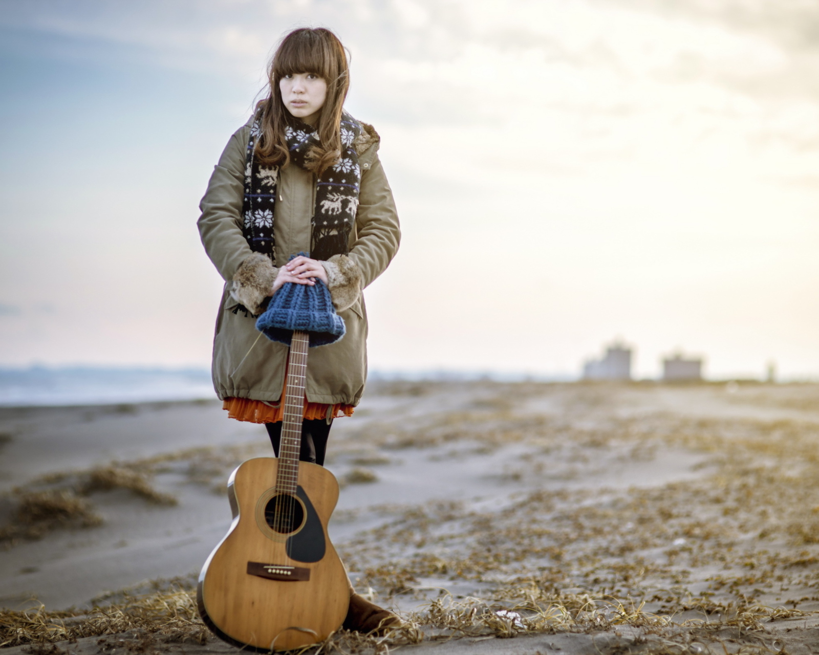 Asian Girl With Guitar Outside wallpaper 1600x1280