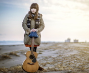 Fondo de pantalla Asian Girl With Guitar Outside 176x144