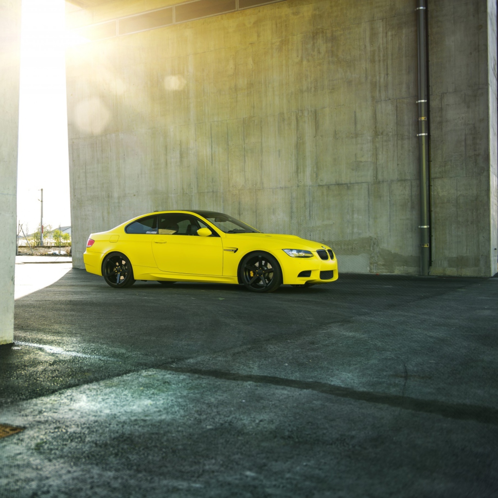 Yellow BMW wallpaper 1024x1024