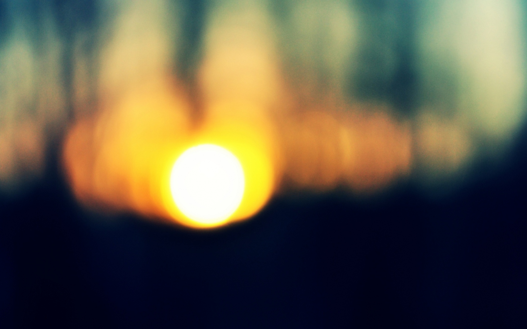 Blurred Sunset screenshot #1 1680x1050
