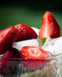 Strawberry And Ice screenshot #1 128x160
