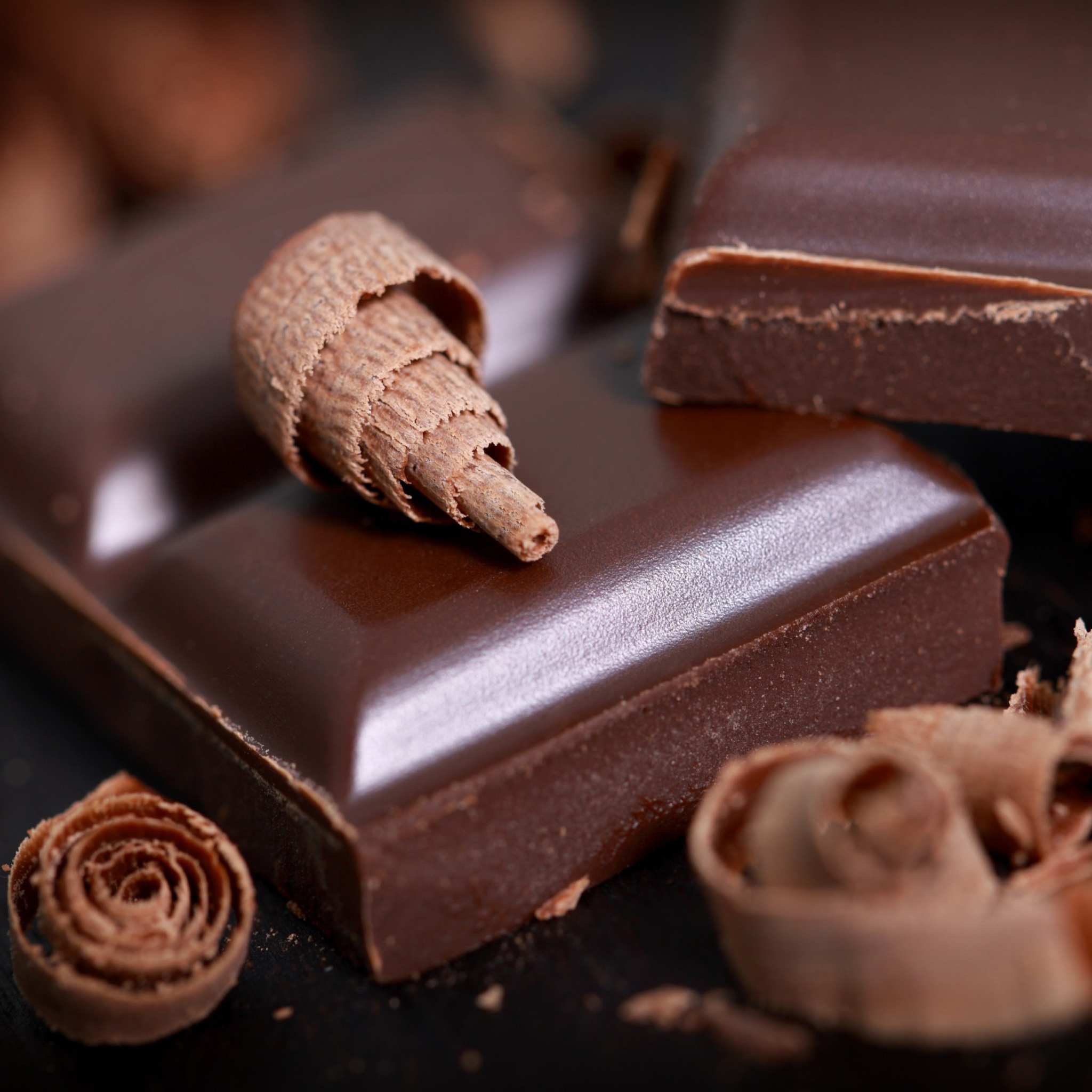Я бы жила в шоколаде. Темный шоколад. Американский шоколад. Шоколад Макросъемка. Шоколад в Америке.