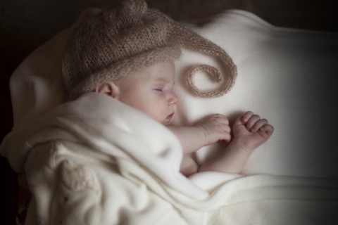 Cute Baby Sleeping wallpaper 480x320