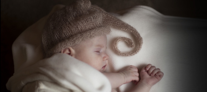 Sfondi Cute Baby Sleeping 720x320