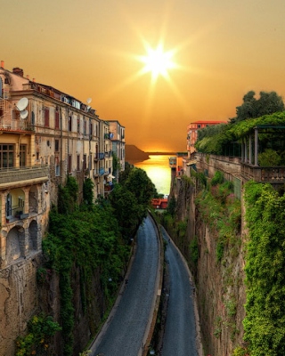 Sunrise In Italy sfondi gratuiti per HTC Titan
