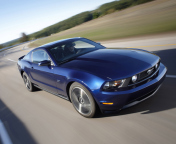 Fondo de pantalla Blue Mustang V8 176x144