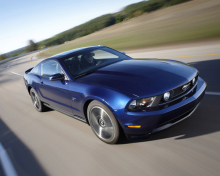 Fondo de pantalla Blue Mustang V8 220x176