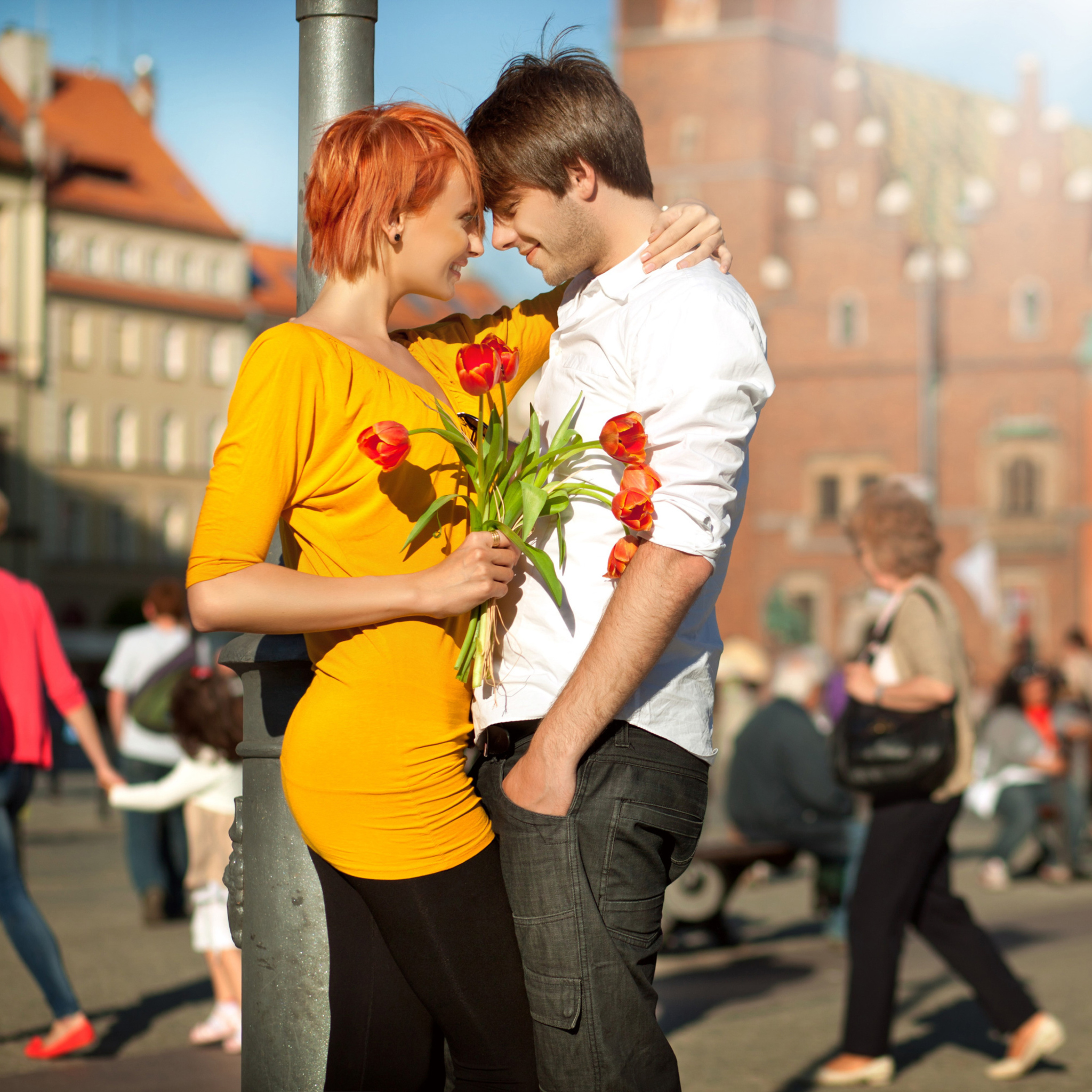 Sfondi Romantic Date In The City 2048x2048