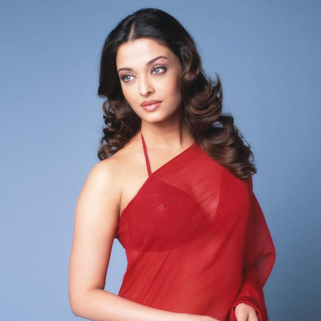 Sfondi Aishwarya Rai Red Dress 1024x1024