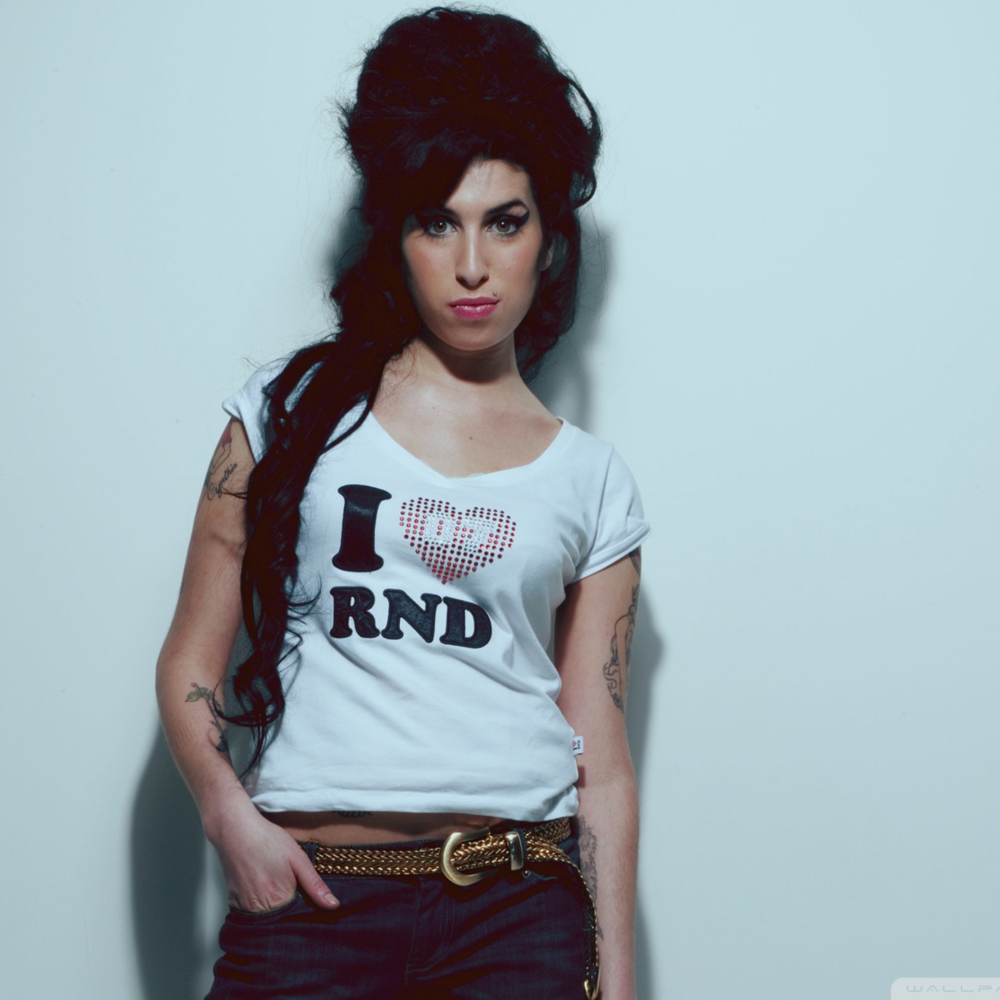 Обои Amy Winehouse 2048x2048