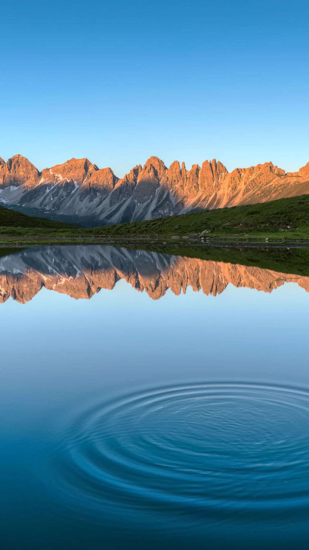 Обои Achen Lake in Tyrol 1080x1920