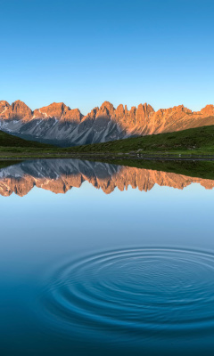 Das Achen Lake in Tyrol Wallpaper 240x400
