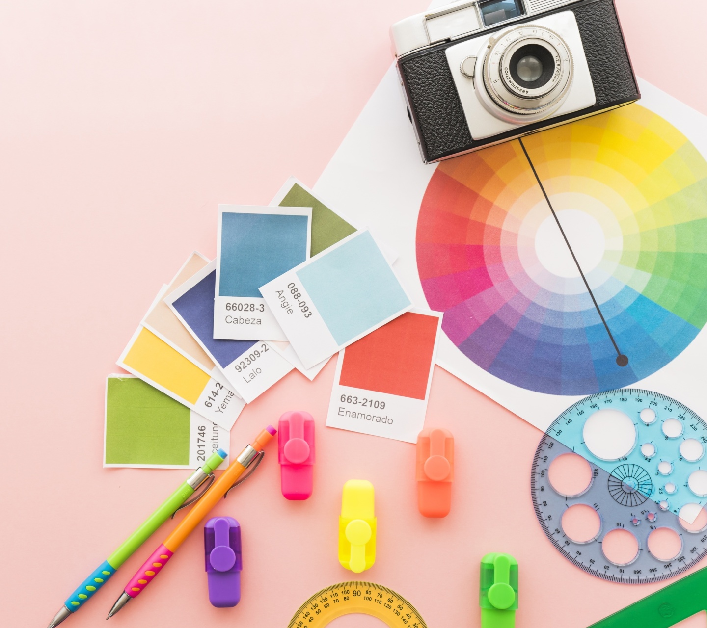 Das Color palette and camera Wallpaper 1440x1280