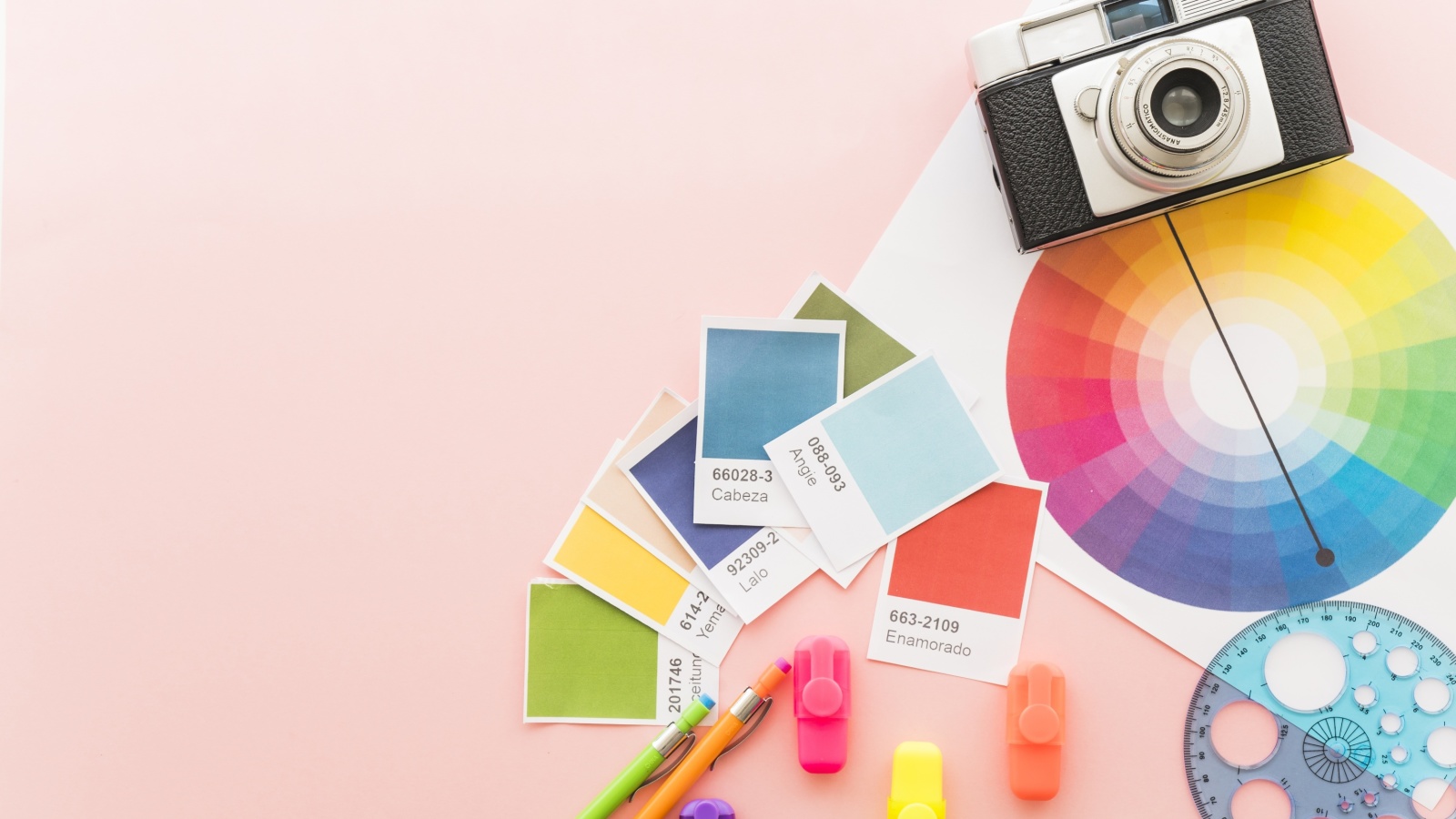 Das Color palette and camera Wallpaper 1600x900