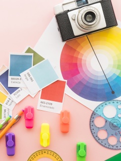 Das Color palette and camera Wallpaper 240x320