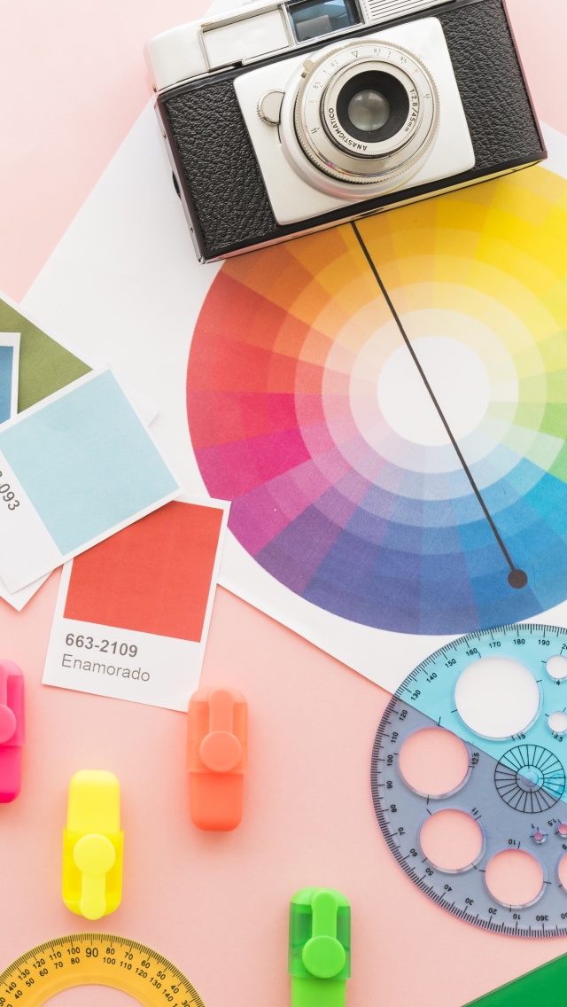 Das Color palette and camera Wallpaper 640x1136